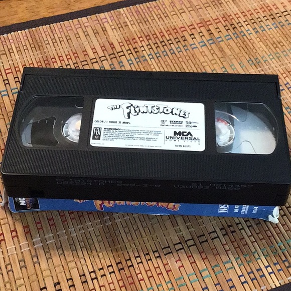 FLINTSTONES movie VHS - Picture 5 of 6